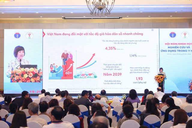 Chủ động ph&ograve;ng bệnh, c&aacute; thể h&oacute;a điều trị: c&aacute;ch tiếp cận mới trong kỷ nguy&ecirc;n gi&agrave; h&oacute;a d&acirc;n số - Ảnh 1.