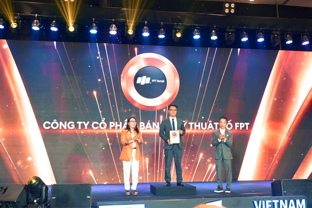 FPT Retail năm thứ hai liên tiếp vào Top 50 Công ty niêm yết tốt nhất Việt Nam- Ảnh 1.
