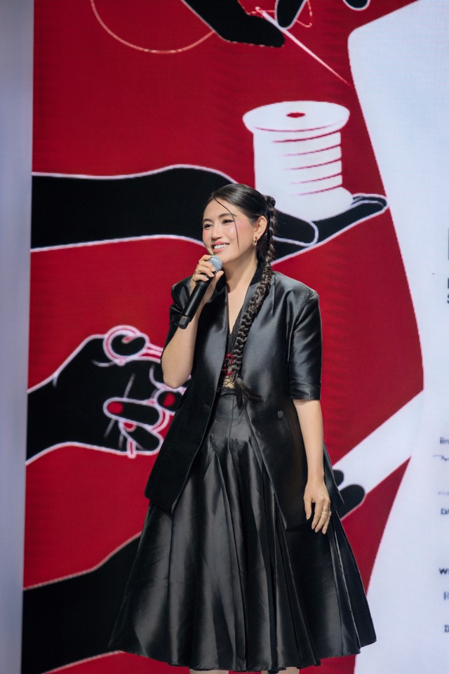 HANGSILK và Phan Đăng Hoàng đưa “Tấm Cám” từ ký ức Việt đến Milano Fashion Week- Ảnh 4.
