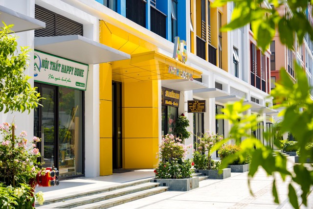 ‏Trốn khói bụi, tắc đường, kiến trúc sư trẻ quyết đưa cả nhà về Sun Urban City sống‏ - Ảnh 3.