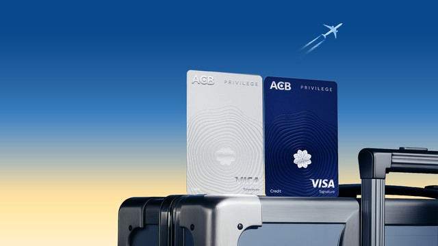 Một chiếc thẻ ACB bất ngờ được cộng đồng mạng ch&uacute; &yacute; v&igrave;&hellip; ngoại h&igrave;nh- Ảnh 1.