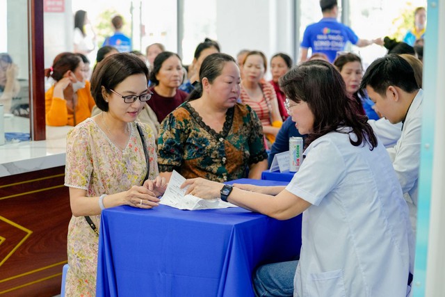 Từ đất liền vươn đến đảo xa: Long Châu mở rộng cơ hội tầm soát sớm ung thư cho phụ nữ Côn Đảo - Ảnh 3.