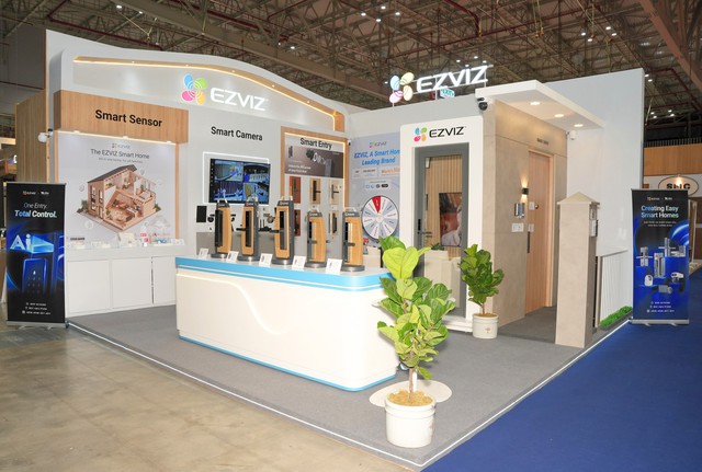 EZVIZ MIRA kết nối khóa cửa, camera tại VIBE 2026- Ảnh 1.