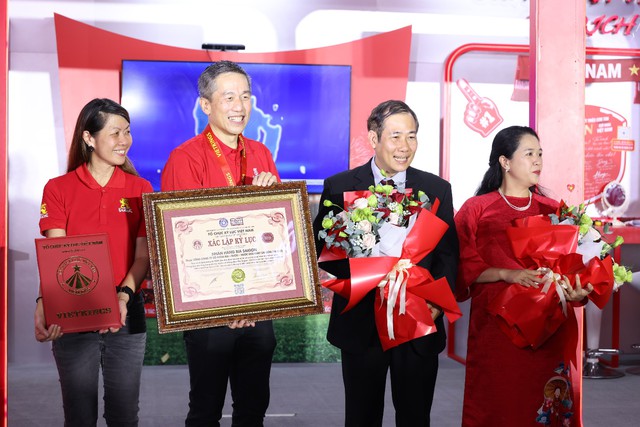 Bia Saigon cùng người hâm mộ nối dài niềm tự hào bóng đá Việt Nam- Ảnh 4.