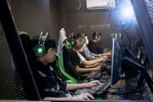 Màn hình chơi game Samsung đổ bộ các địa chỉ game net lớn: Xu thế mới cho phòng máy cao cấp tại Việt Nam