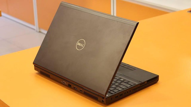 Chiếc Dell Precision M4700 này của Laptop88 được nhiều bạn trẻ là dân thiết kế đồ họa, kiến trúc sư lựa chọn. Nếu mua mới chiếc máy này lúc mới xuất xưởng giá 34, 3 triệu. Ở Laptop88 chỉ còn 13,1 triệu.