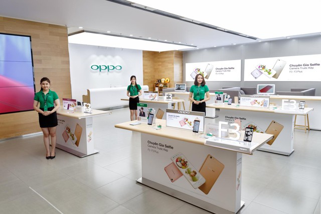 Gian hàng trải nghiệm sản phẩm của OPPO.