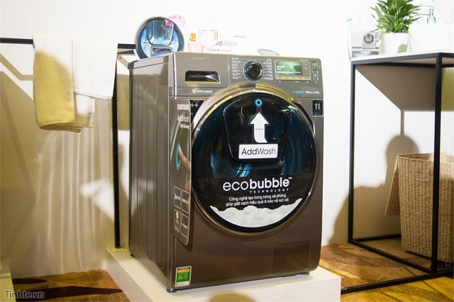 Máy giặt Samsung với công nghệ giặt Eco Bubble và động cơ Inverter vận hành bền bỉ thời gian bảo hành lên đến 11 năm