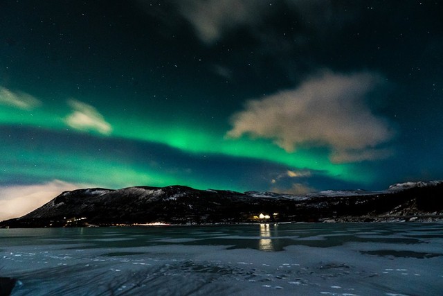 Thả hồn theo vẻ đẹp của Iceland -  thiên đường của Châu Âu - Ảnh 9.