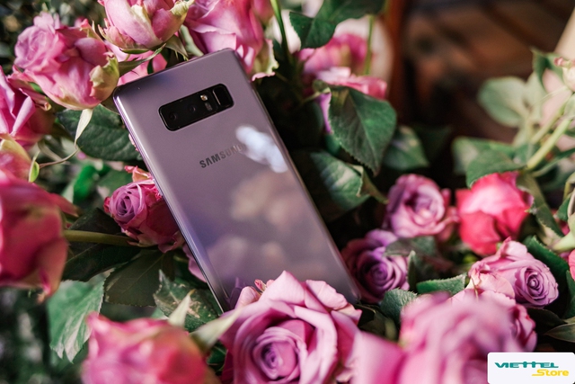 Đặt trước Galaxy Note 8 tím khói tại Viettel Store: Nhận ngay bộ quà tặng 4,5 triệu đồng - Ảnh 2. Đặt trước Galaxy Note 8 tím khói tại Viettel Store: Nhận ngay bộ quà tặng 4,5 triệu đồng - Ảnh 2.