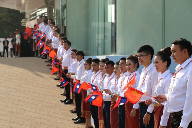 Thủ tướng Nguyễn Xuân Phúc đánh giá Liên doanh của Viettel tại Lào là mô hình hợp tác thành công - Ảnh 3.