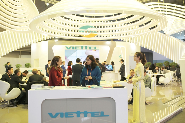 Viettel đem đến MWC 2018 những sản phẩm công nghệ 4.0 vượt xa sự mong đợi của đối tác - Ảnh 1.