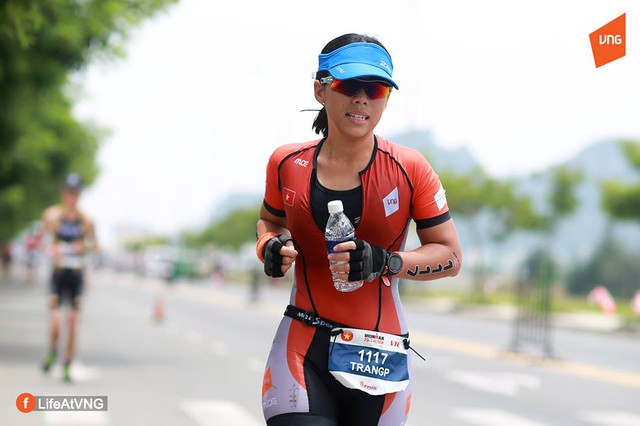Ngày càng nhiều người Việt quyết tâm chinh phục môn thể thao khắc nghiệt nhất hành tinh Ironman - Ảnh 1.