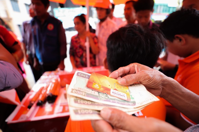 Viettel tại Myanmar vượt mốc 2 triệu thuê bao sau hơn 1 tháng khai trương - Ảnh 3.