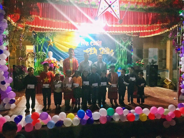CrossFire Legends: Clan Làng Vũ Đại tổ chức buổi từ thiện “Nụ Cười Đêm Trăng” cho trẻ em nghèo Hà Giang - Ảnh 14.