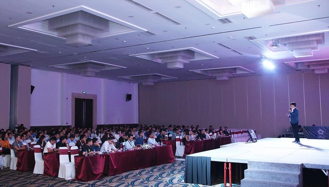 đầu tư giá trị - Làm thế nào để doanh nghiệp áp dụng nền tảng kỹ thuật số hiệu quả vào kinh doanh? - photo đầu tư giá trị - img20181012155352903 - Làm thế nào để doanh nghiệp áp dụng nền tảng kỹ thuật số hiệu quả vào kinh doanh?