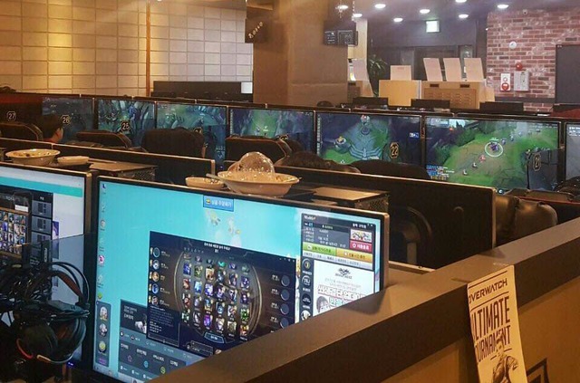 Hot Streamer Độ Mixi bất ngờ đồng hành cùng Cyber Game Hàn Quốc 10 tỷ Black E-sports Stadium - Ảnh 3.
