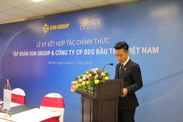 Lễ ký kết hợp tác chính thức Tập đoàn Sun Group và công ty BĐS bầu trời Việt Nam Sky Realty - Ảnh 1.