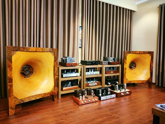 Độc đáo thú chơi thiết bị nghe nhìn của Audiophile Trương Vĩnh Khang - Ảnh 1.