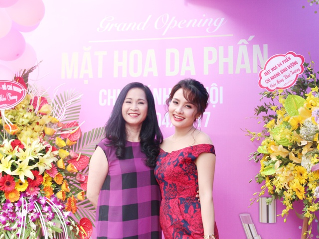 &ldquo;Mẹ chồng&rdquo; Lan Hương bất ngờ th&acirc;n thiết v&agrave; chiều chuộng &ldquo;con d&acirc;u&rdquo; Bảo Thanh - Ảnh 1.