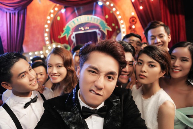 L&agrave; Sky cứng, vậy bạn c&oacute; biết Sơn T&ugrave;ng thường thể hiện &ldquo;độ lầy&rdquo; thế n&agrave;o khi livestream kh&ocirc;ng? - Ảnh 6.