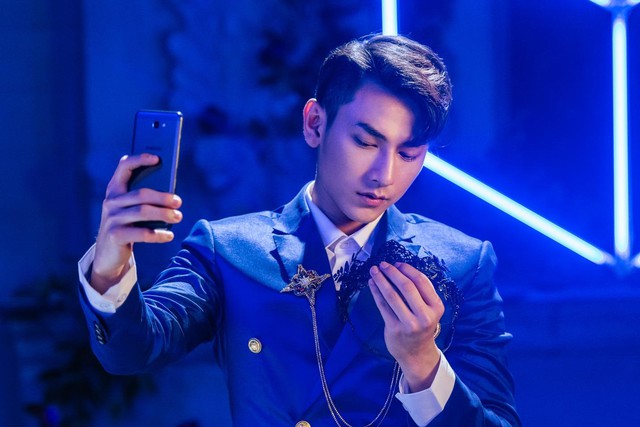 Một soái ca là chưa đủ, Samsung vừa nhân 2 sức mạnh của smartphone bán chạy nhất Việt Nam - Ảnh 10.