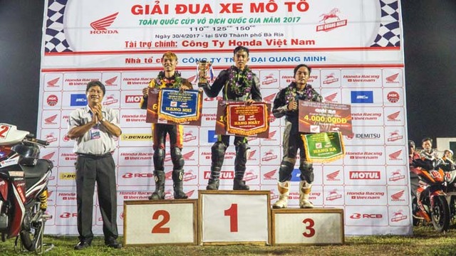 Giải đua xe Honda Việt Nam 2017 tại Bà Rịa: Gay cấn, kịch tính, máu lửa - Ảnh 10.