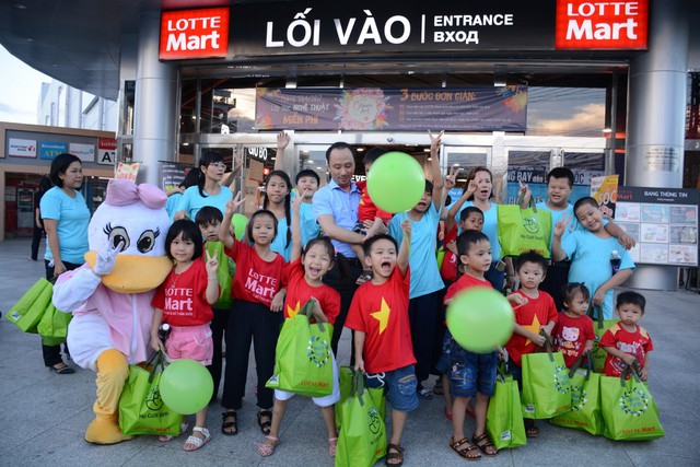 Tưng bừng ng&agrave;y hội thiếu nhi tại LOTTE Mart - Ảnh 7.