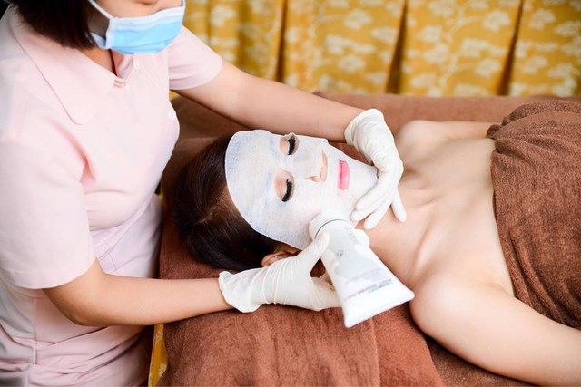 C&ugrave;ng ca sĩ Vicky Nhung truy t&igrave;m giải ph&aacute;p triệt ti&ecirc;u mụn, th&acirc;m, sẹo - Ảnh 7.