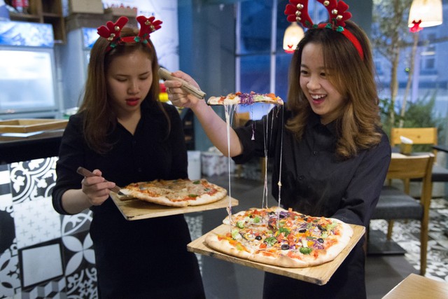 Giải m&atilde; sức h&uacute;t Pizza vu&ocirc;ng độc đ&aacute;o ở Đ&agrave; Lạt, Nha Trang - Ảnh 9.