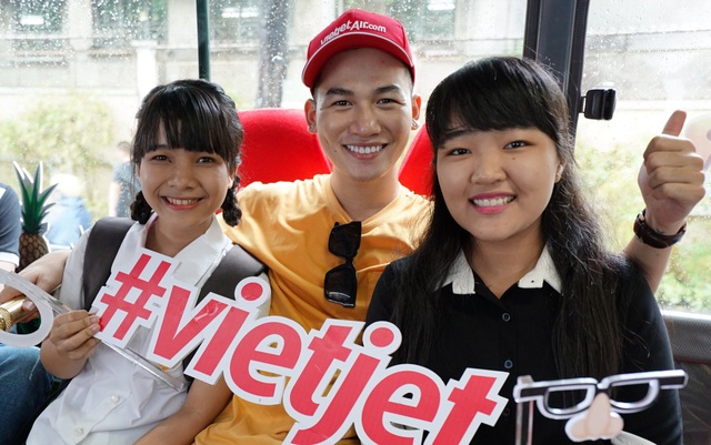 Qu&aacute;n qu&acirc;n The Voice Ali Ho&agrave;ng Dương tưng bừng vui &ldquo;H&egrave; bay Free, đi thỏa th&iacute;ch&rdquo; c&ugrave;ng Vietjet - Ảnh 9.