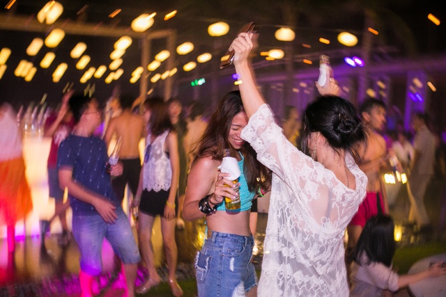 Đại tiệc Naman Pool Party v&agrave; những hoạt động si&ecirc;u &ldquo;chất&rdquo;, duy nhất&nbsp;trong ng&agrave;y 8/7 n&agrave;y - Ảnh 9.