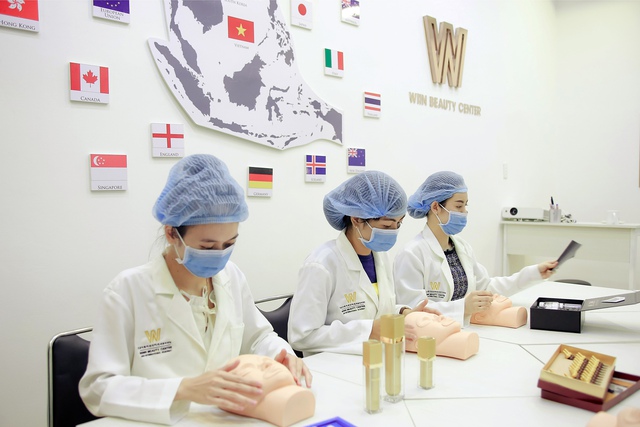 Khai giảng lớp học miễn ph&iacute; 0đ tại học viện thẩm mỹ Wiin Beauty Academy - Ảnh 3.