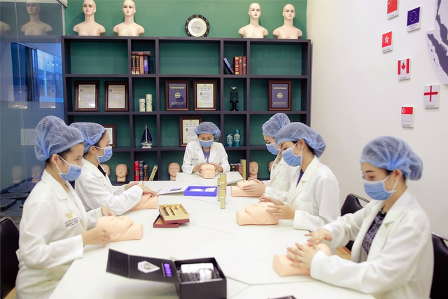 Khai giảng lớp học miễn ph&iacute; 0đ tại học viện thẩm mỹ Wiin Beauty Academy - Ảnh 4.