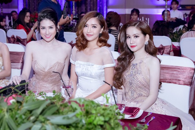 Fan ph&aacute;t ghen khi thấy Erik t&igrave;nh tứ c&ugrave;ng &ldquo;bạn g&aacute;i&rdquo; trong sự kiện - Ảnh 8.