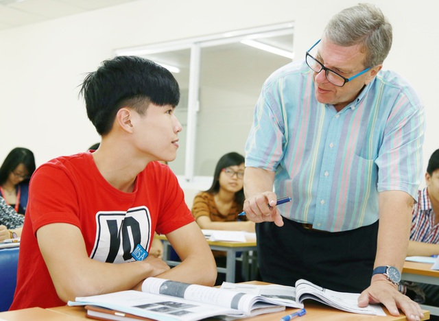 Nhiều ng&agrave;nh học tại UEF c&oacute; mức điểm tr&uacute;ng tuyển đại học tr&ecirc;n 20 - Ảnh 3.