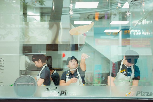 Pizza viền khoai lang phong cách Hàn siêu sang chảnh khiến teen Hà thành mê mẩn - Ảnh 4.