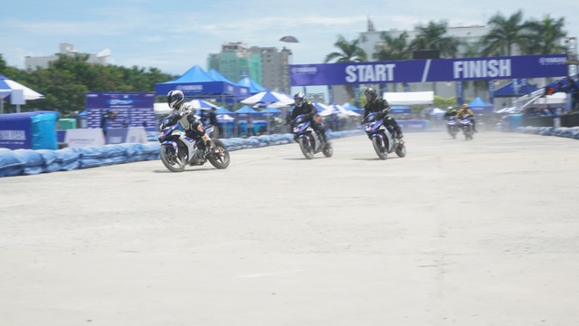 Giới trẻ Đà Nẵng “phát cuồng” với giải đua xe Yamaha GP 2017 - Ảnh 5.