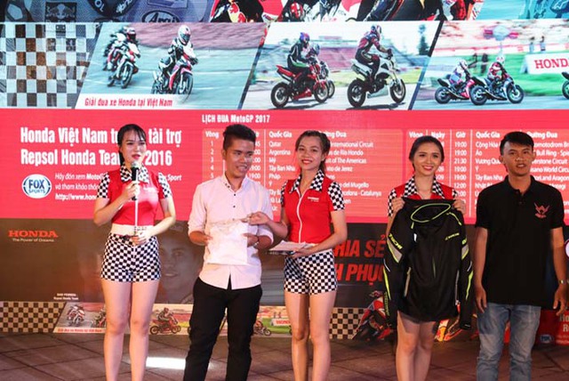 Cuồng nhiệt cùng giải đua MotoGP tại thành phố Hải Phòng - Ảnh 2.
