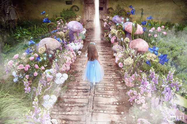 Mê mẩn bộ ảnh “Alice ở xứ sở thần tiên” của cô bé 8 tuổi - Ảnh 3.