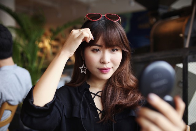 An Phương, Chloe Nguyễn tiết lộ thu nhập bất ngờ của Beauty bloggers - Ảnh 1.