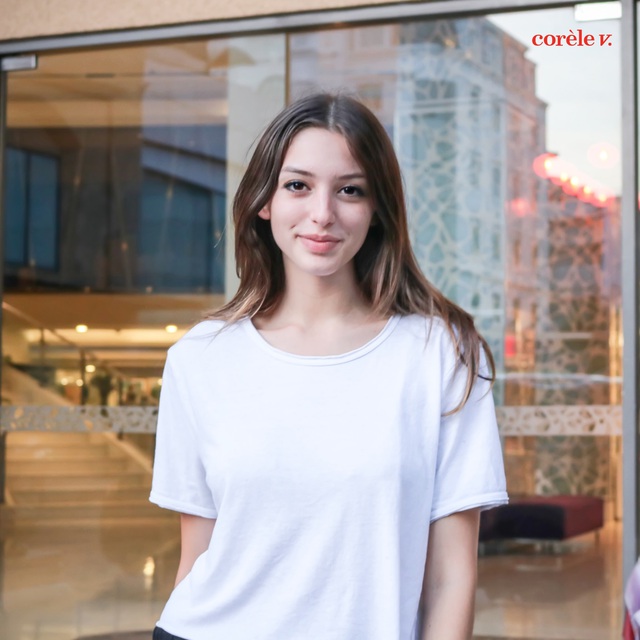 Celine Farach bất ngờ trở lại Việt Nam - Ảnh 3.