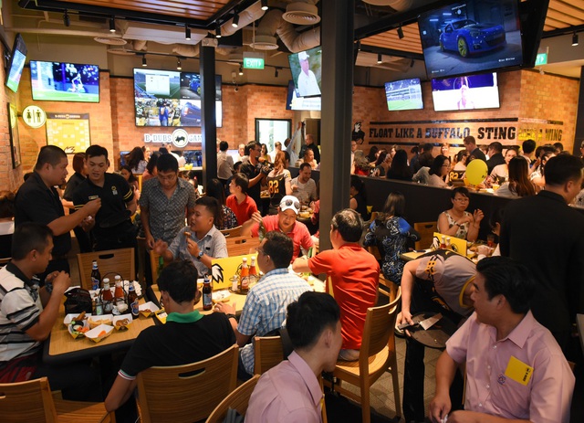 Nh&agrave; h&agrave;ng thể thao B-Dubs nay đ&atilde; c&oacute; mặt tại H&agrave; Nội - Ảnh 1.