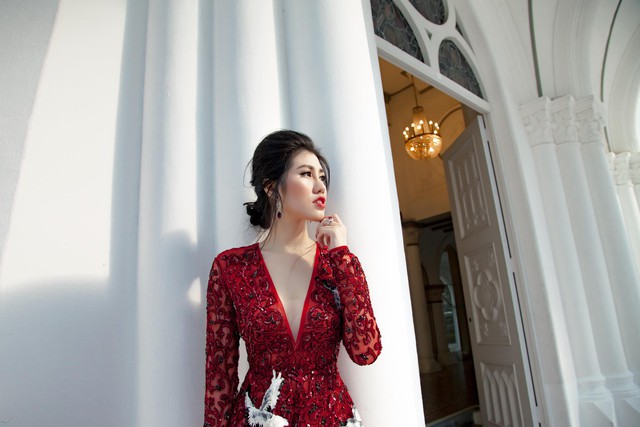 Emily Hồng Nhung: &ldquo;T&ocirc;i muốn mang thương hiệu thời trang Việt đi khắp thế giới&rdquo; - Ảnh 5.