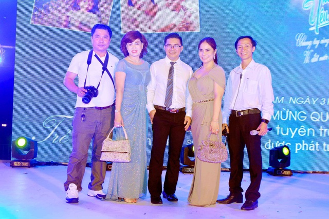 Mỹ Tâm đưa Hoa hậu Hoàng Kim “kết nối yêu thương” tại quê nhà - Ảnh 7.