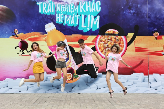 Soobin Ho&agrave;ng Sơn, Miu L&ecirc; quẩy tưng bừng trong đ&ecirc;m nhạc Pushmax - Back to School - Ảnh 9.