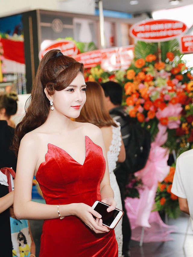 Hot girl Lilly Luta: Sau khi phẫu thuật thẩm mỹ, tôi đã may mắn và thành công hơn - Ảnh 6.