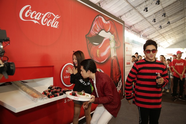 Giới trẻ tưng bừng check-in tại lễ hội ẩm thực đường phố Coca-Cola - Ảnh 18.