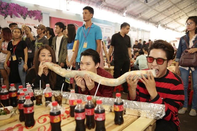 Giới trẻ tưng bừng check-in tại lễ hội ẩm thực đường phố Coca-Cola - Ảnh 19.
