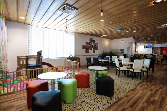 L&agrave; t&iacute;n đồ ẩm thực - Bạn c&oacute; biết khu food court ngay trung t&acirc;m S&agrave;i G&ograve;n n&agrave;y? - Ảnh 5.